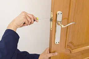 Lock Locksmith Tech Scottsdale, AZ 480-612-9244 - lock-changing